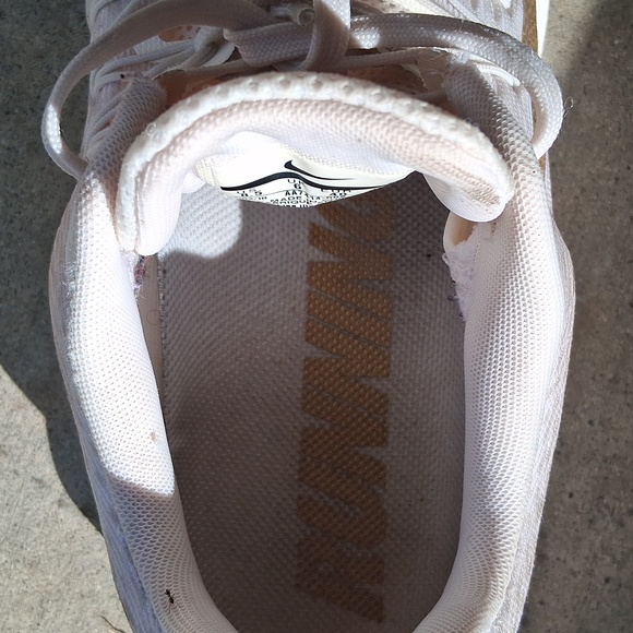 Nike Women's Zoom Winflo 5 Running Shoe - Picture 9 of 9